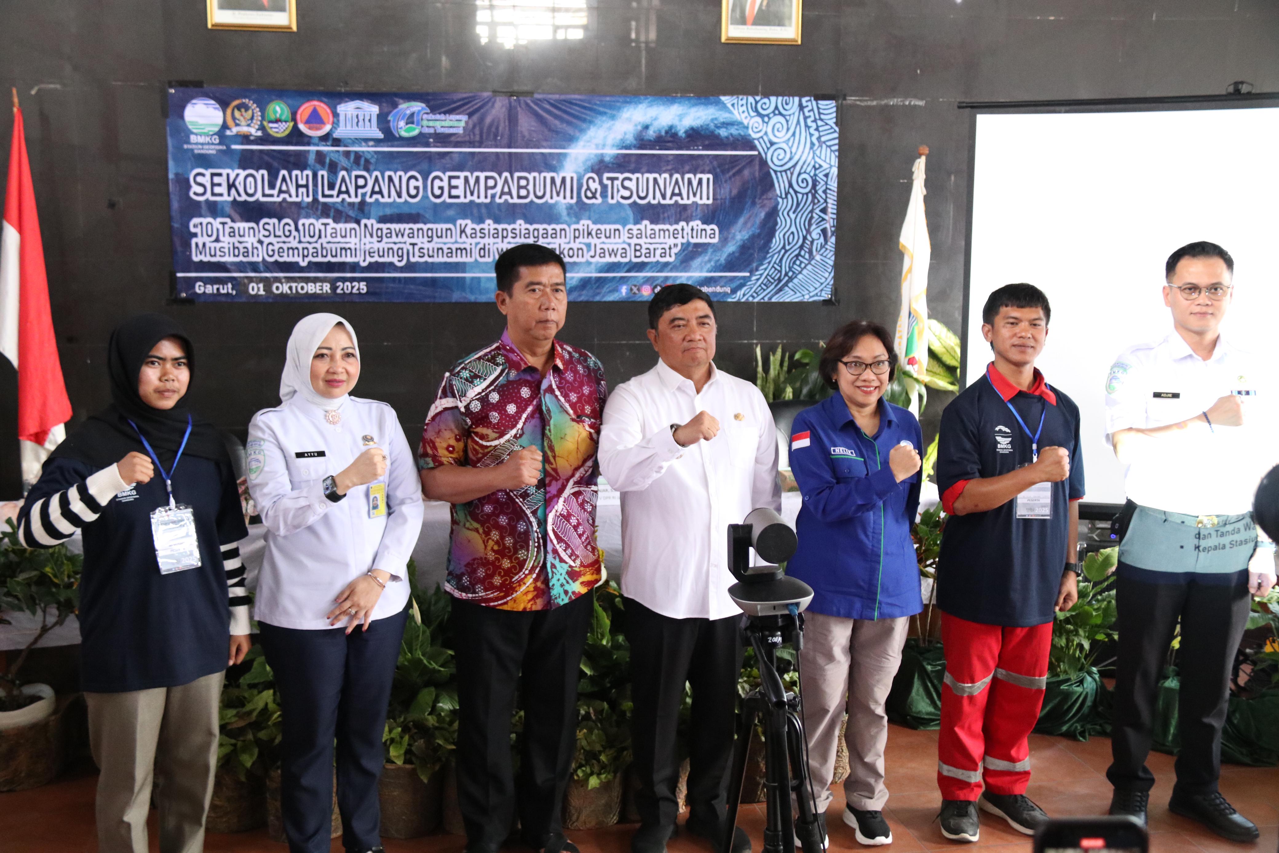55 Peserta Ikuti Sekolah Lapang Gempa dan Tsunami di Garut