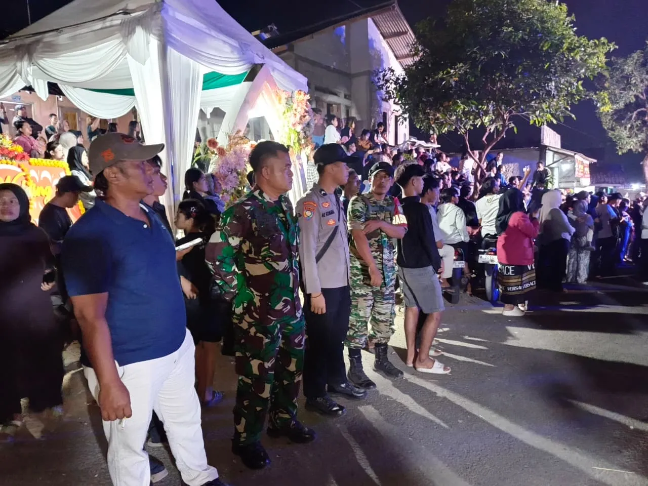 Polsek Leuwidamar Laksanakan Pengamanan Hiburan Musik Dangdut BL Musik di Kp. Wantisari