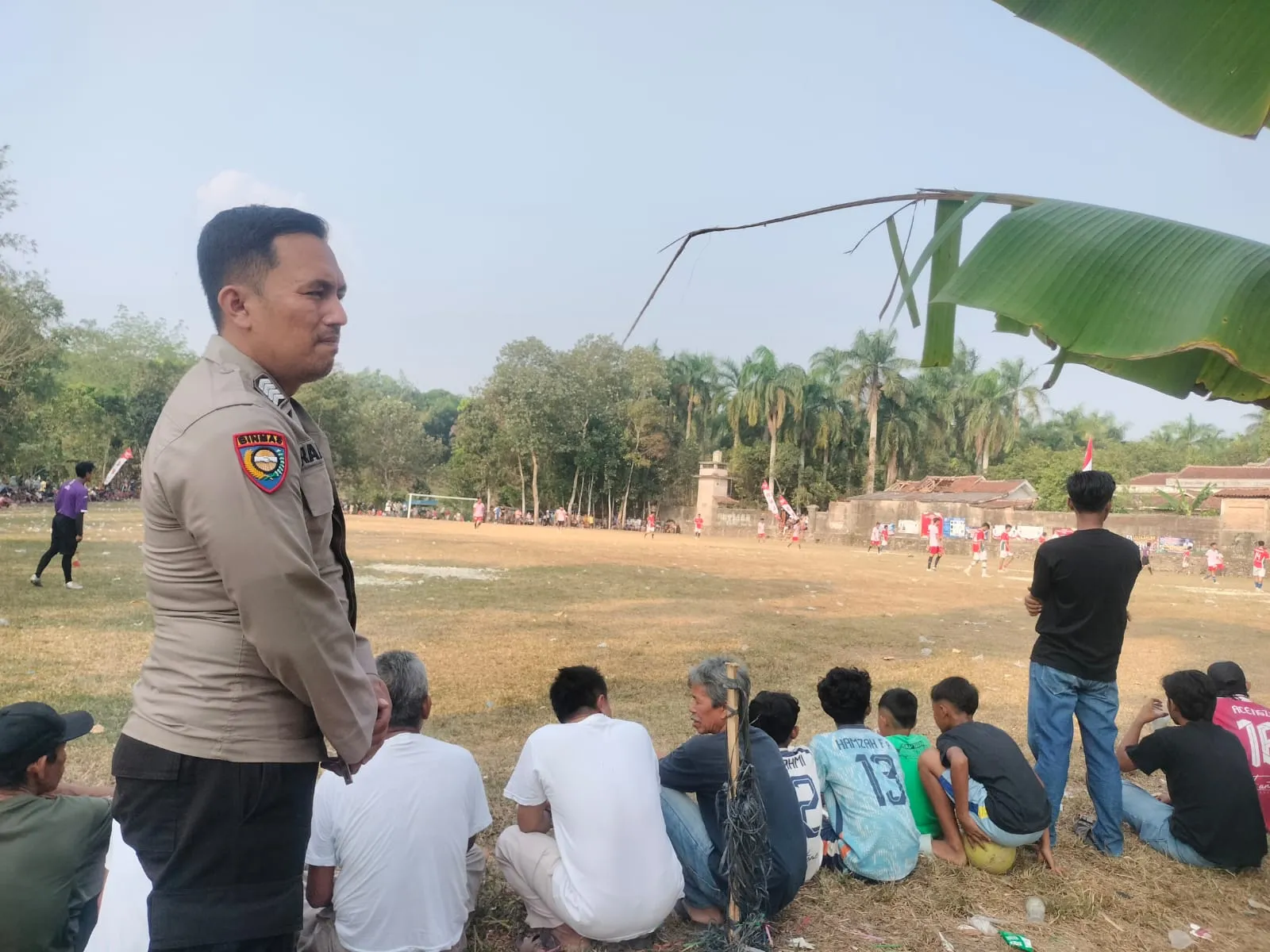 Polsek Leuwidamar Laksanakan Monitoring dan Pengamanan Turnamen Sepak Bola dalam Rangka HUT RI ke-81