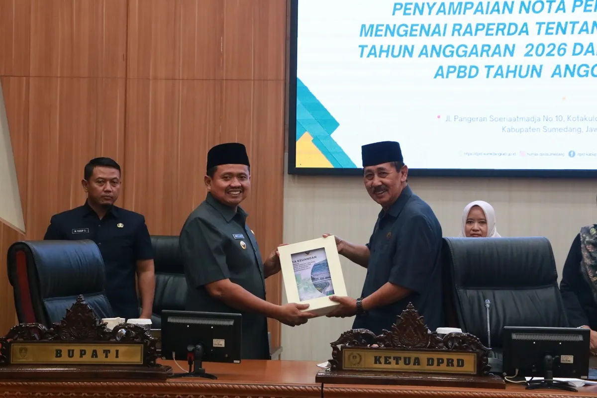 Pemkab Sumedang Sampaikan Raperda APBD 2027 dan Perubahan APBD 2026 ke DPRD