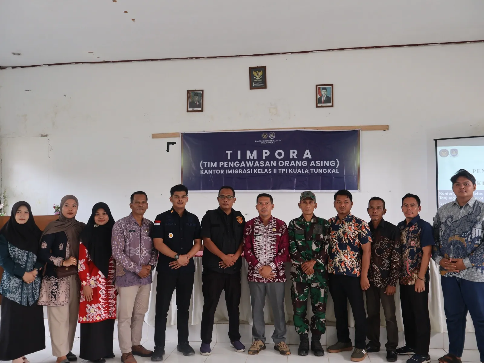 Perkuat Pengawasan hingga Tingkat Desa, Imigrasi Tanjung Jabung Barat Gelar TIMPORA di Muara Papalik